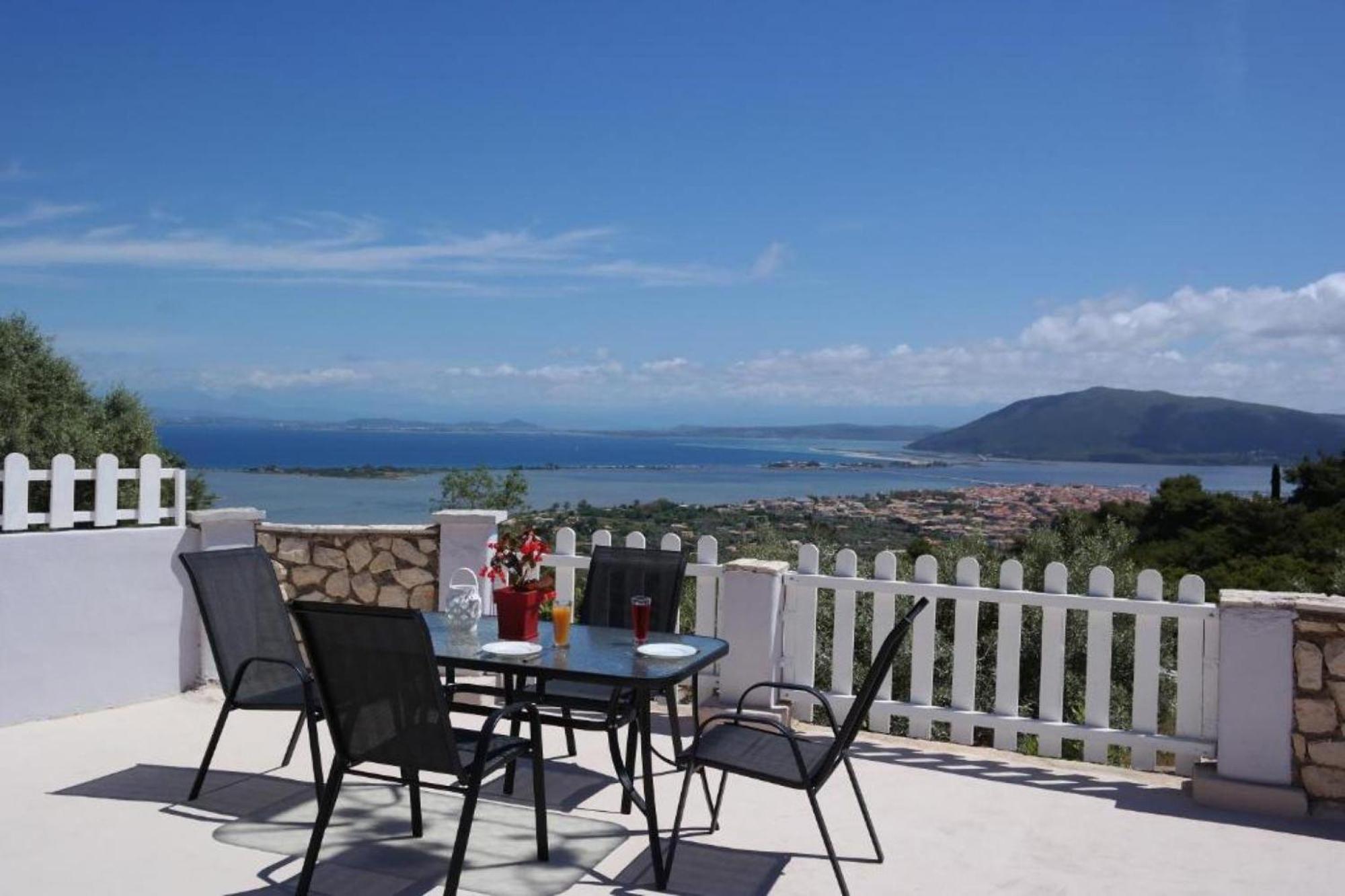 Eris Villa - Amazing View In Lefkada Frínion Екстериор снимка