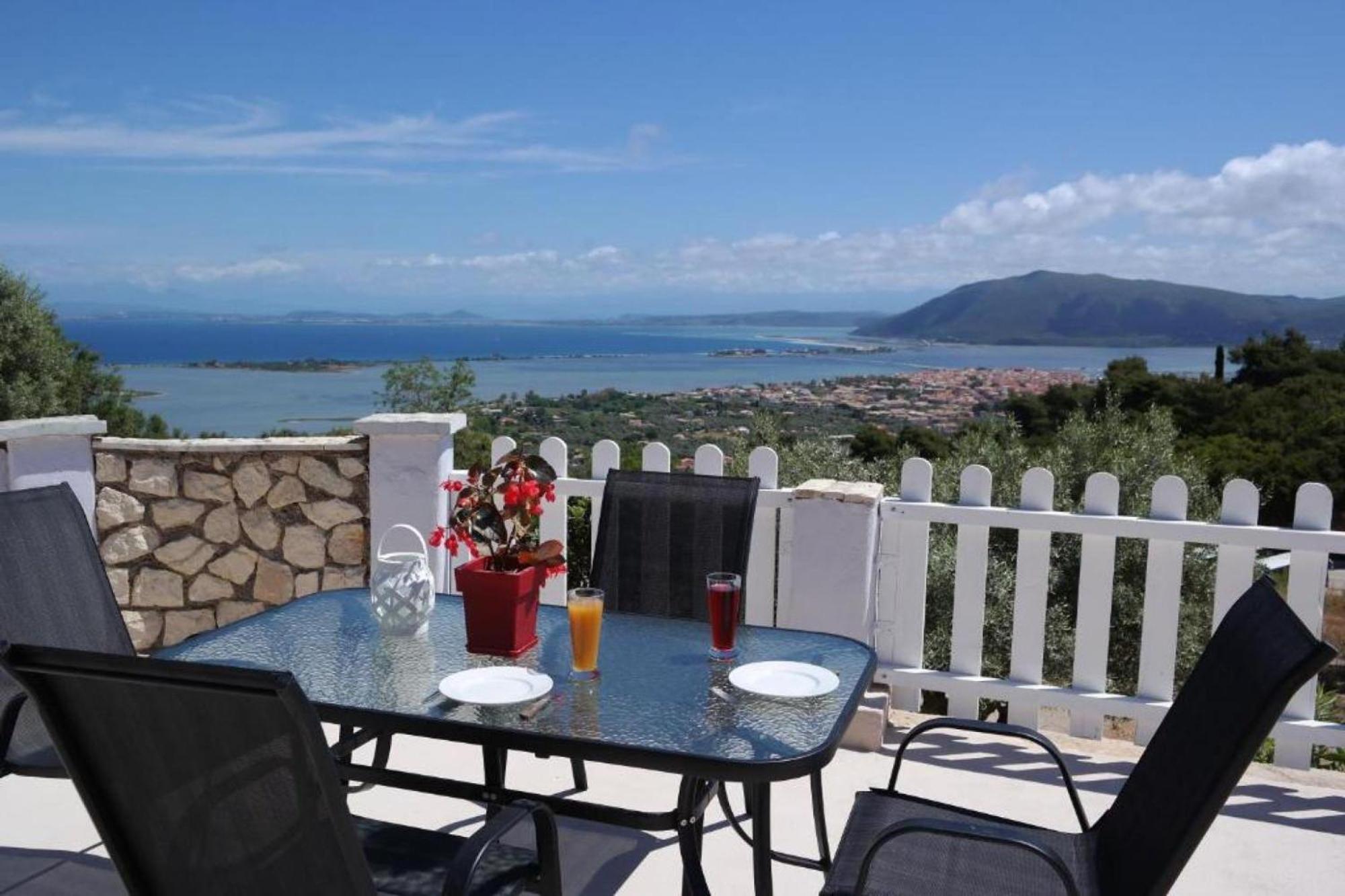 Eris Villa - Amazing View In Lefkada Frínion Екстериор снимка