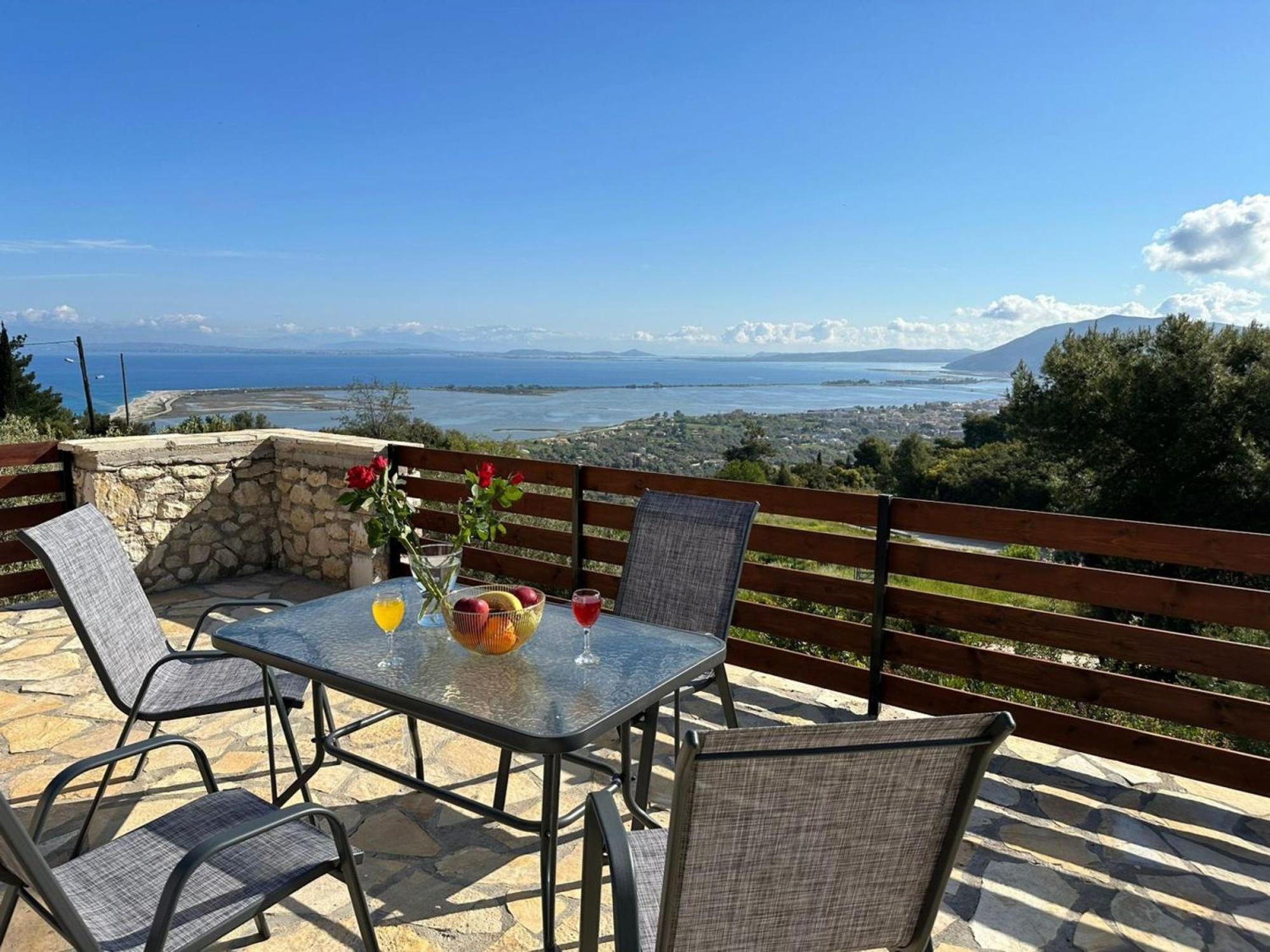 Eris Villa - Amazing View In Lefkada Frínion Екстериор снимка